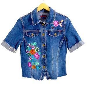 Yuka Jeans Vintage Reworked Multicolor Floral Embroidered Denim Shirt, Size M